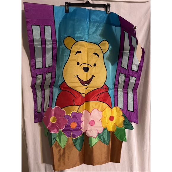 VINTAGE DISNEY WINNIE POOH FLOWER SPRING SUMMER WINDSCULPT LARGE YARD FLAG - Picture 2 of 5